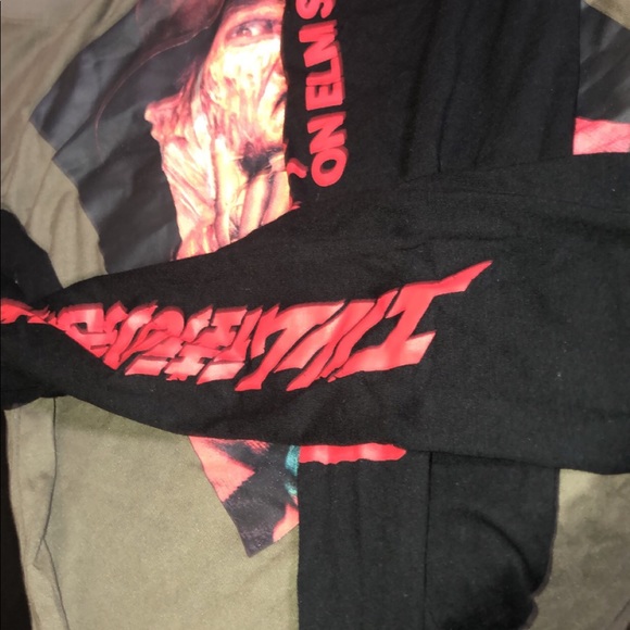 Graphic Tees - Picture 9 of 12